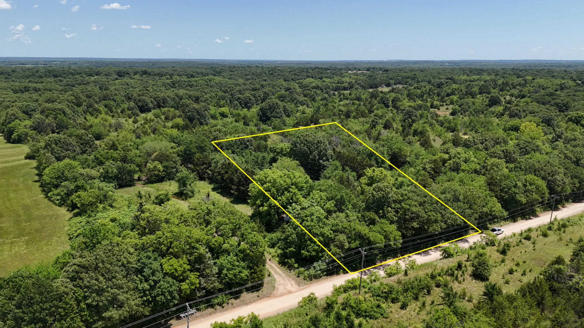 1 Acre Unrestricted with Utilities only 1 hour away from Oklahoma City
